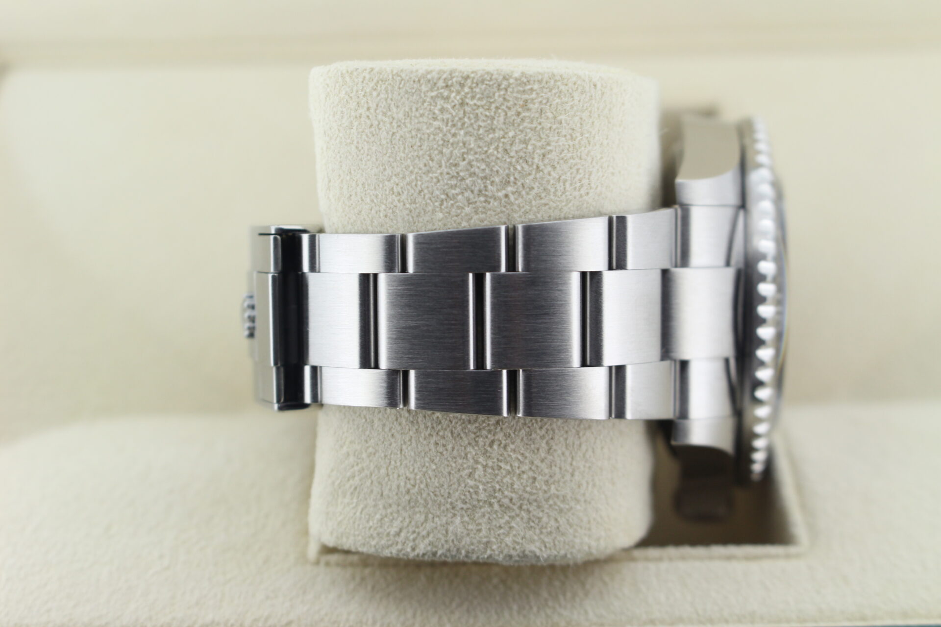 Rolex Sea-Dweller 50th Anniversary 126600 Oyster bracelet