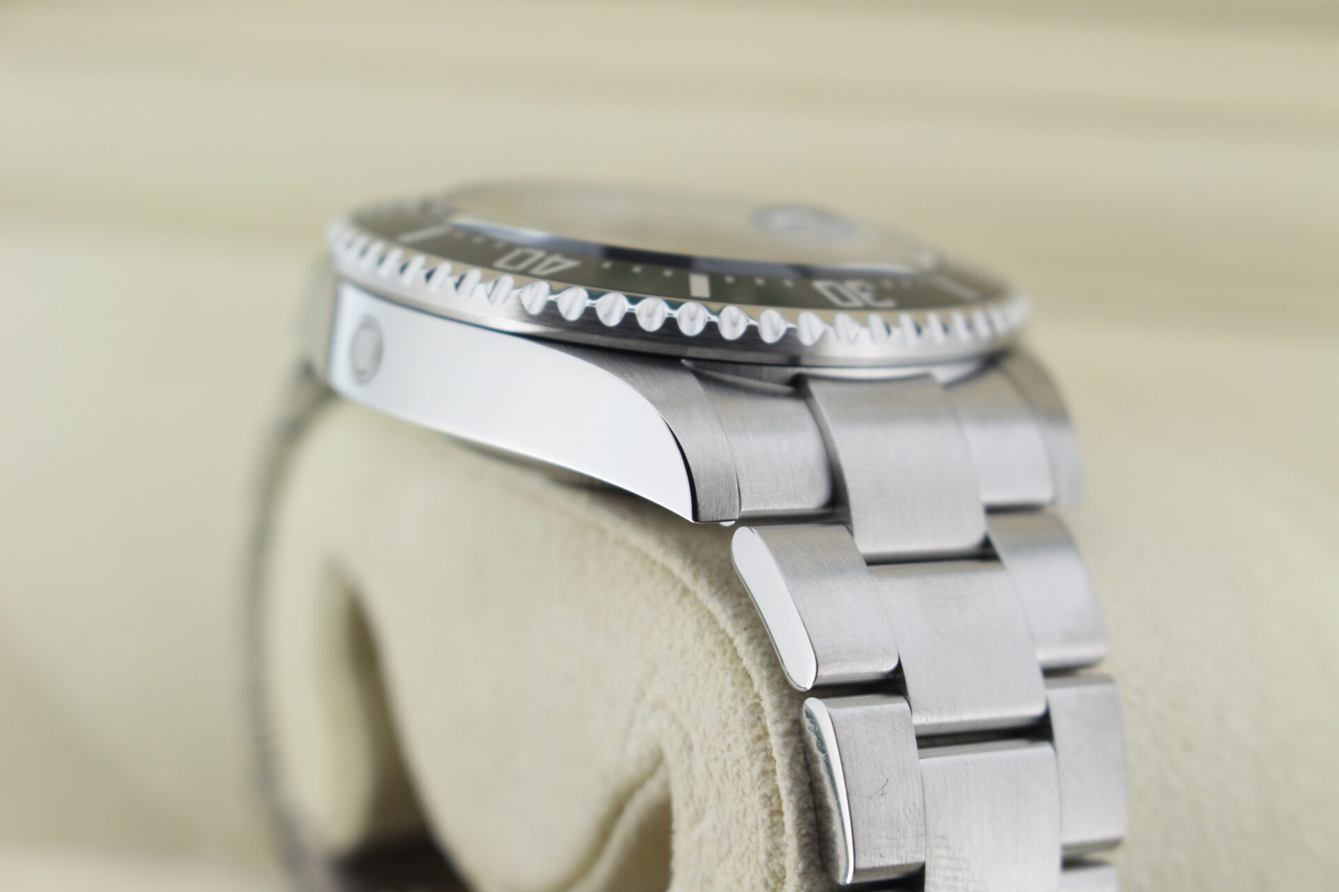 Rolex Sea-Dweller 50th Anniversary 126600 shoulder