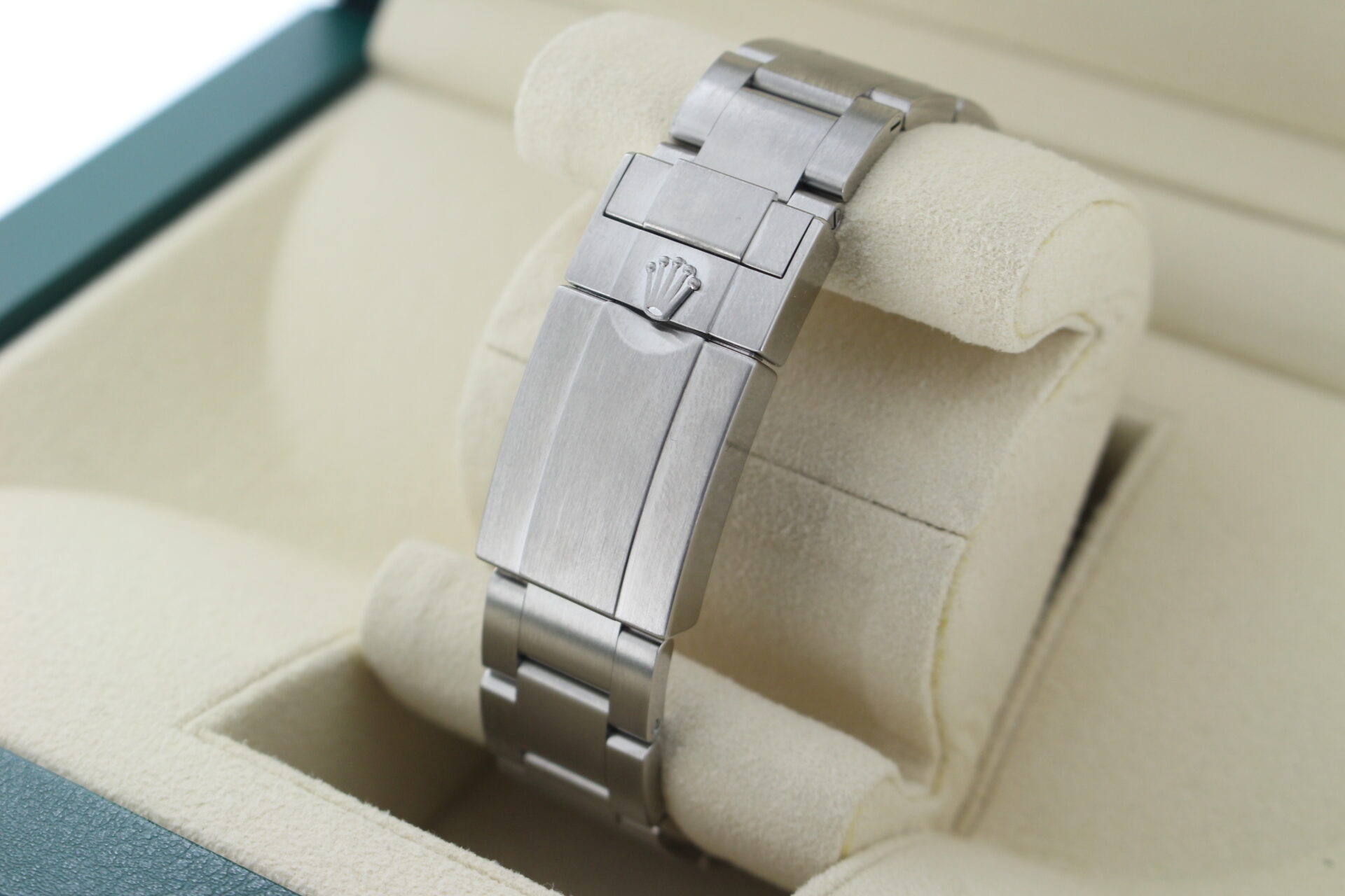 Rolex Explorer II Polar 226570 clasp