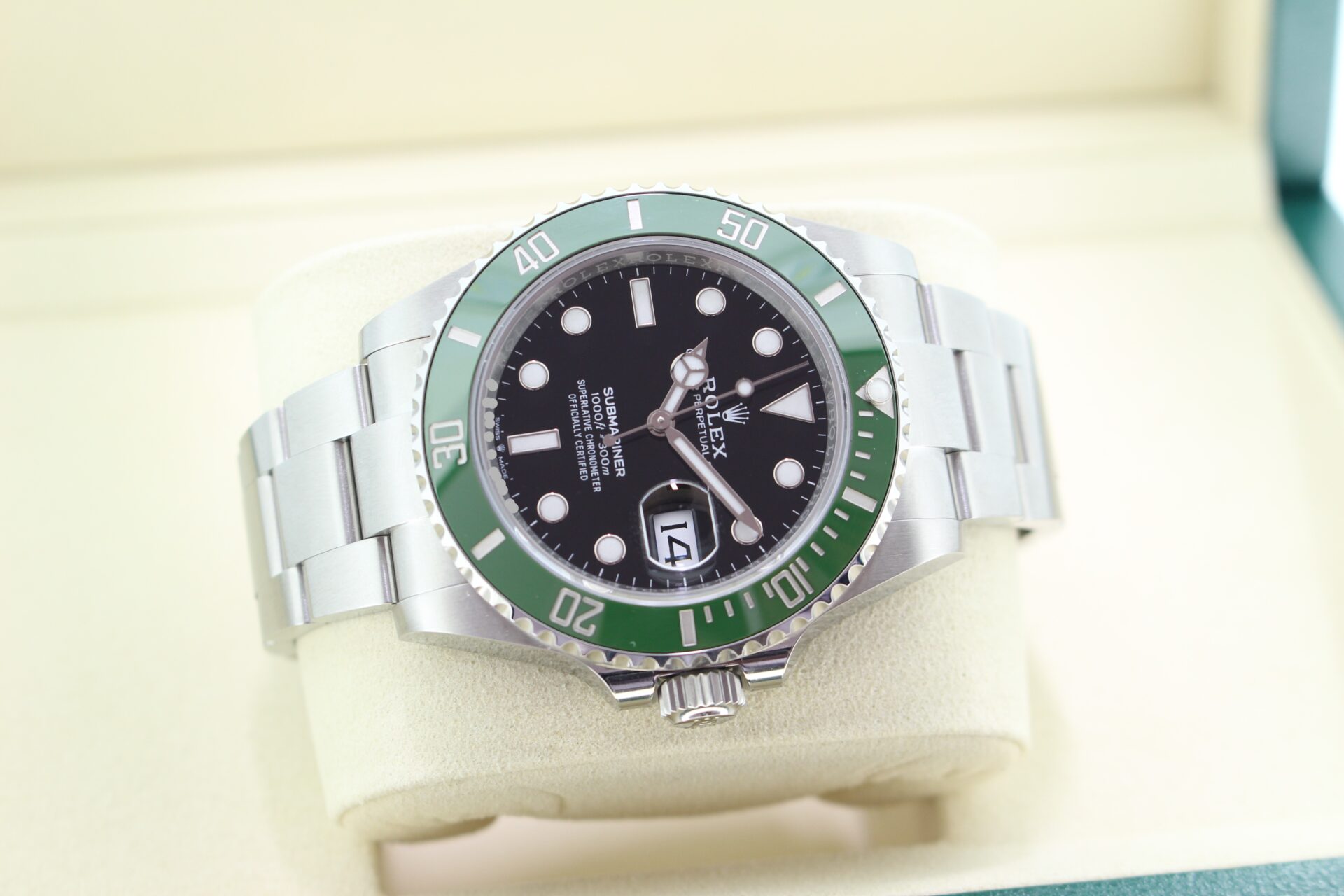 Rolex Submariner Starbucks 41mm 126610LV on it's side