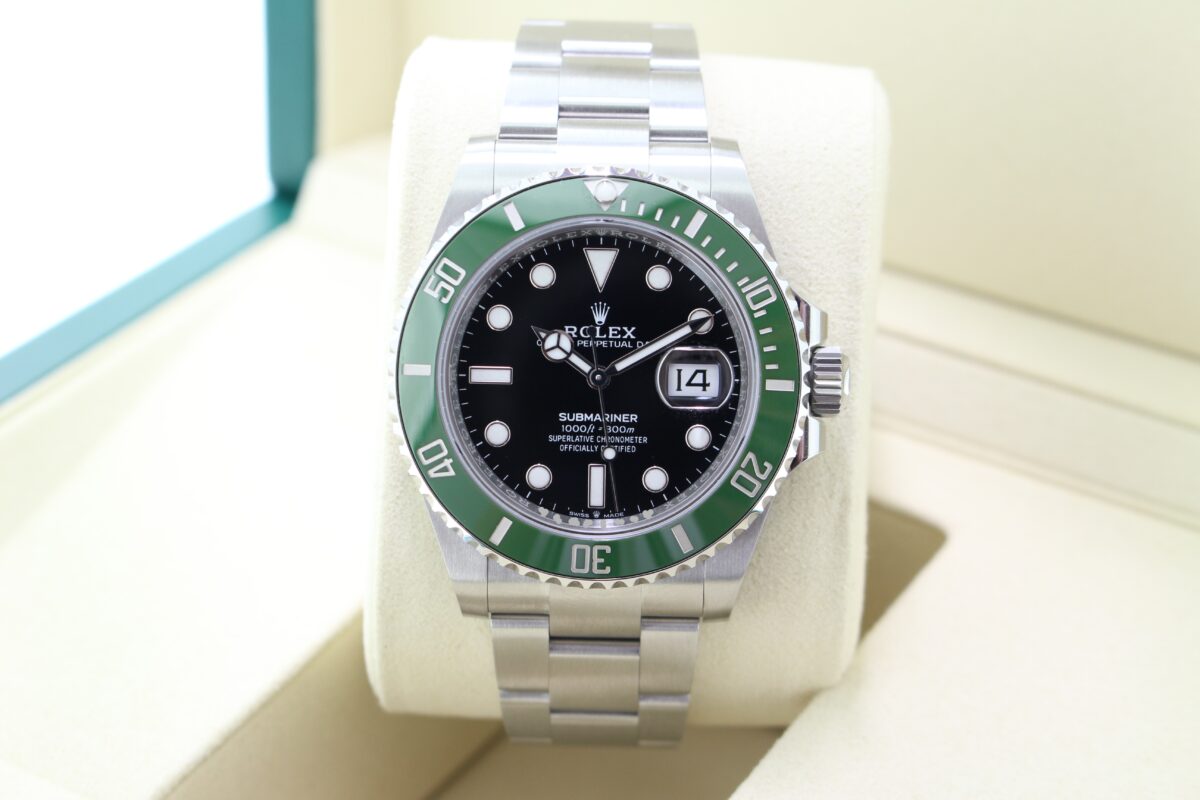 Rolex Submariner Starbucks 41mm 126610LV turned