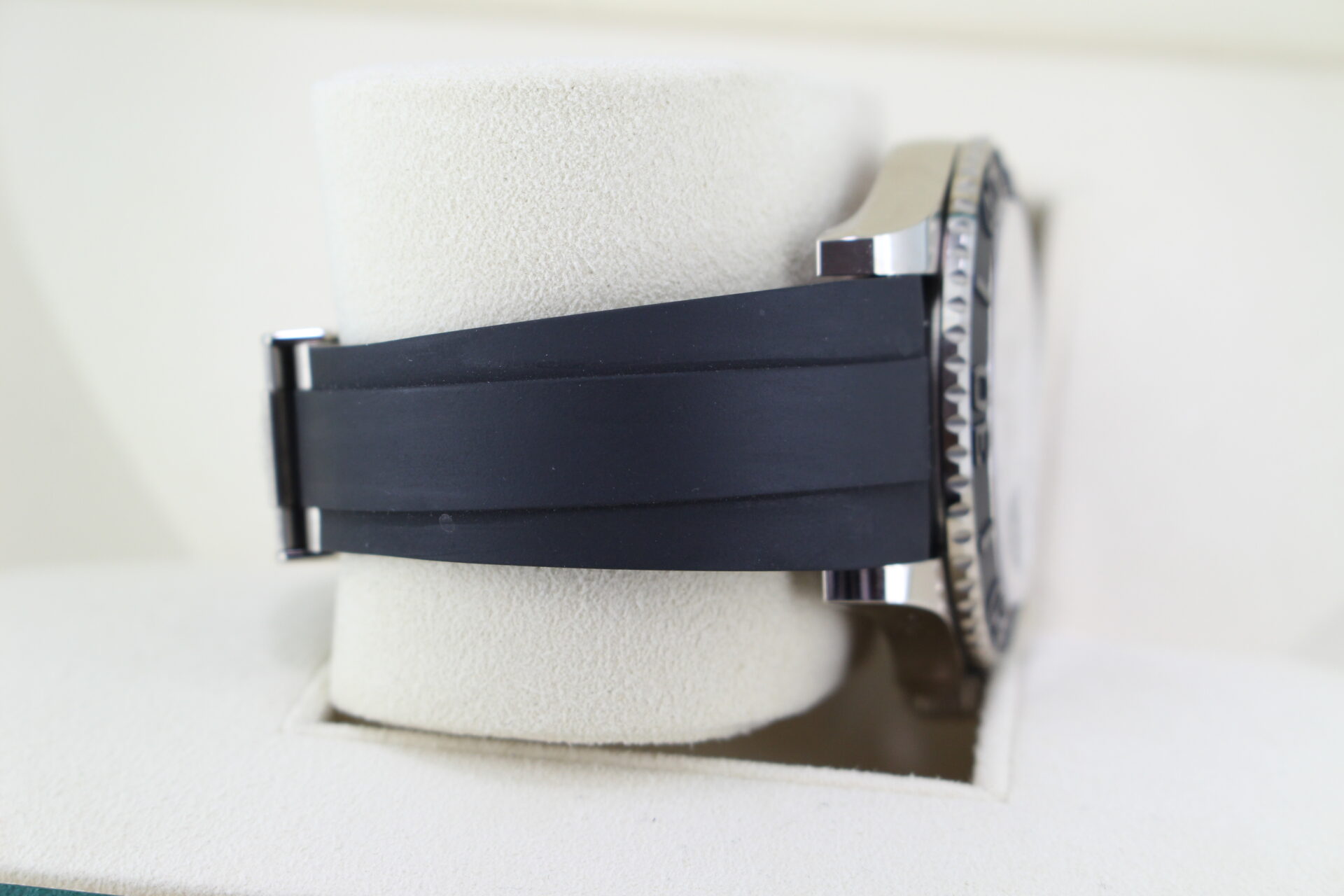 Rolex Yacht-Master 42 226659 Oysterflex strap