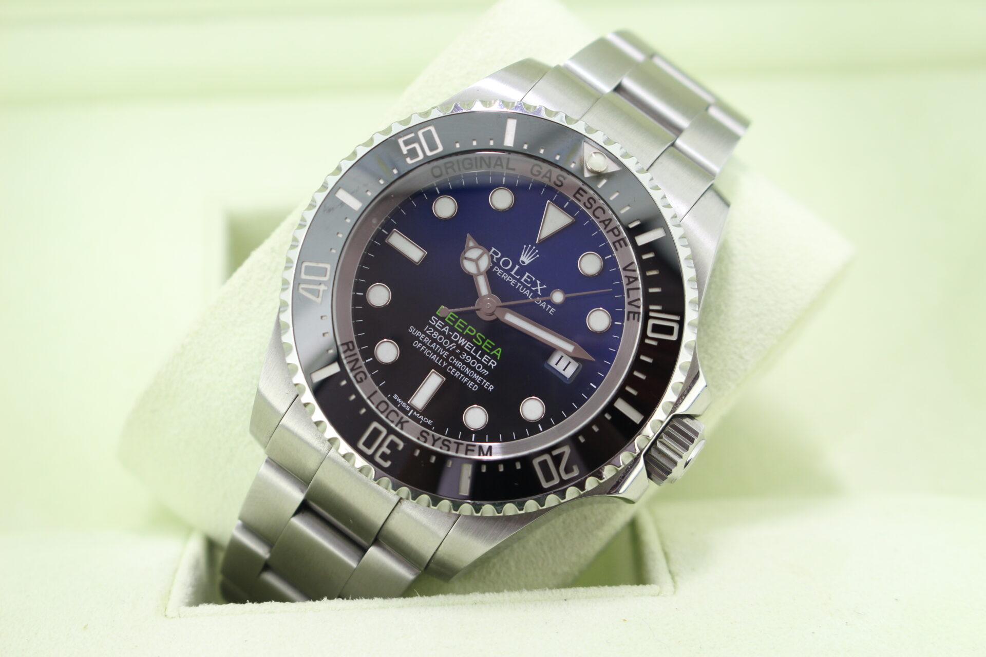 Rolex Deepsea James Cameron 116660 tilted