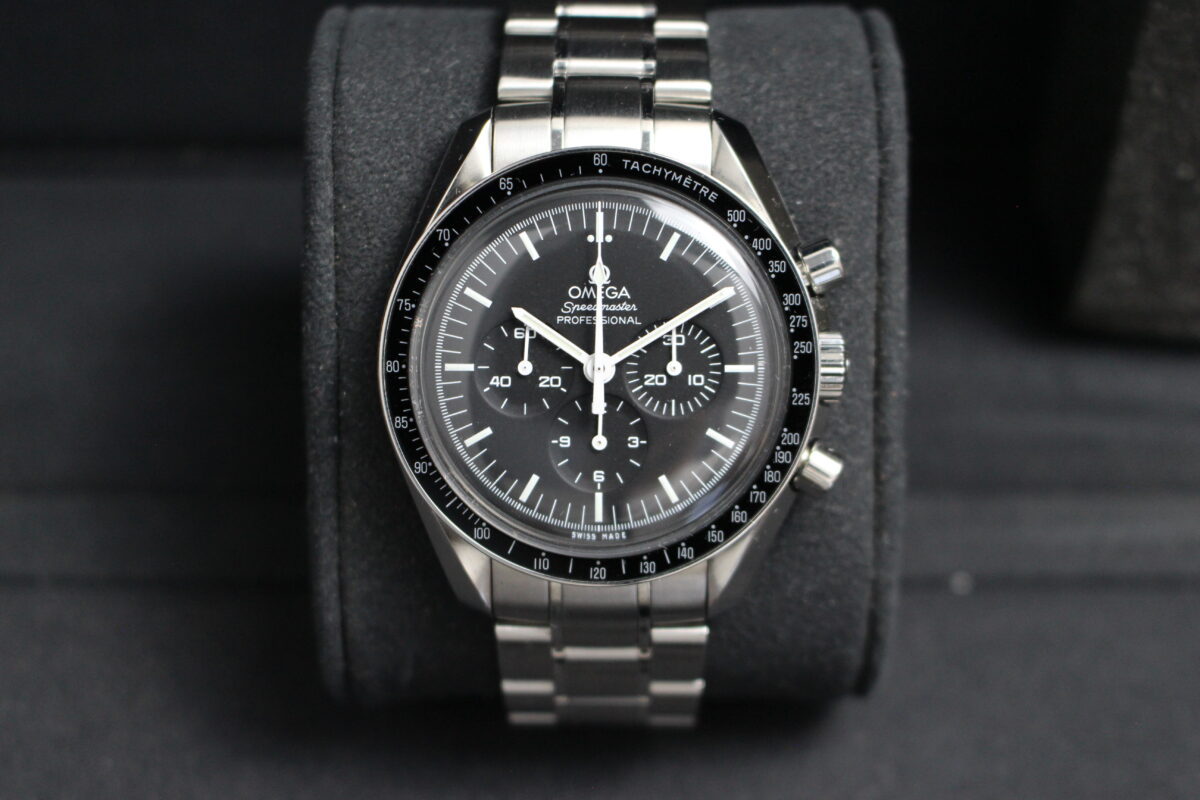 Omega Speedmaster Moonwatch Professional