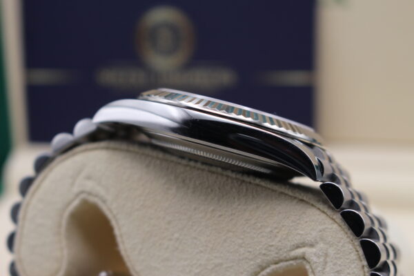 Rolex Case and white gold bezel on a Datejust 41mm