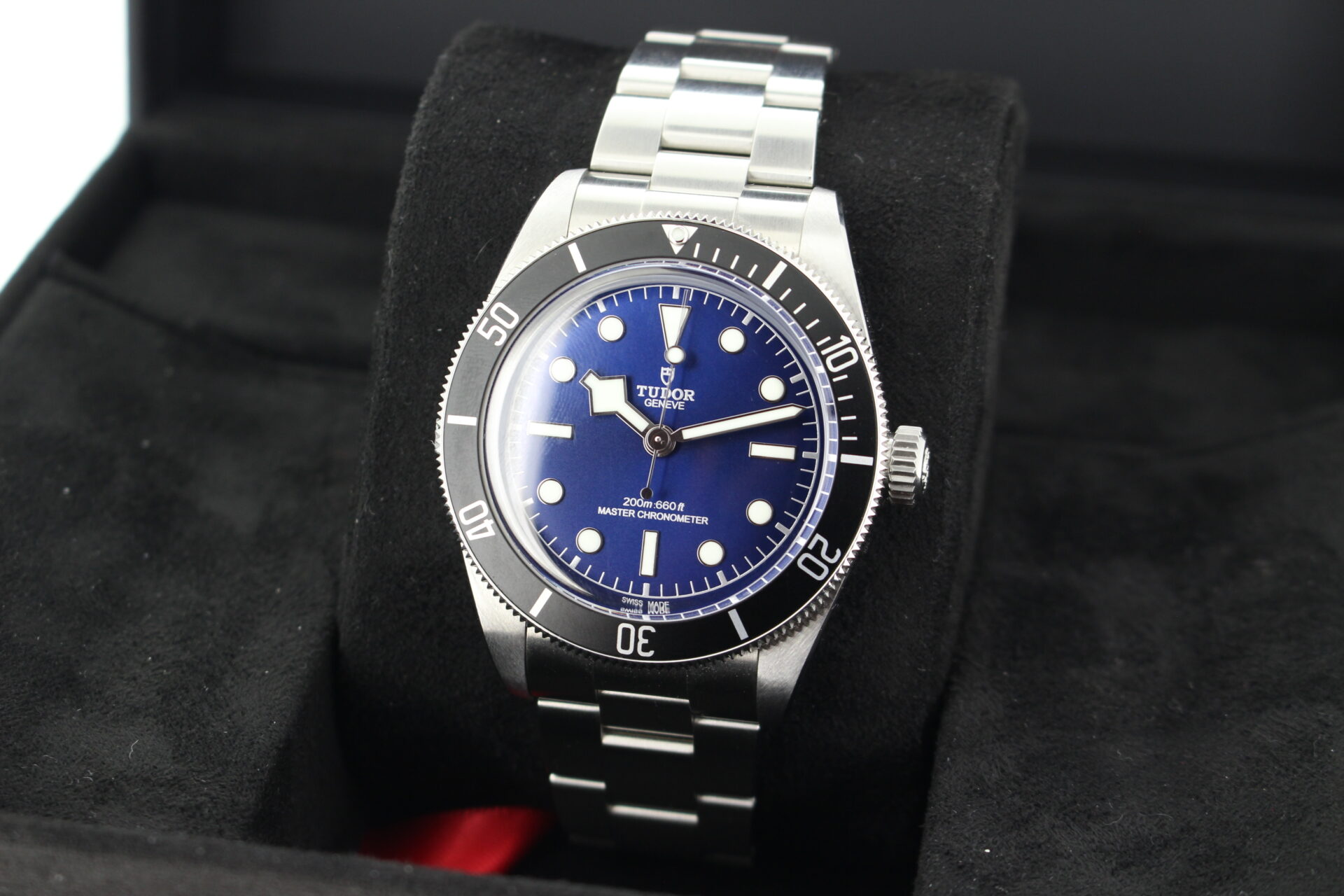 Tudor Black Bay 68 7943A1A0NU facing towards the left to show the right angle