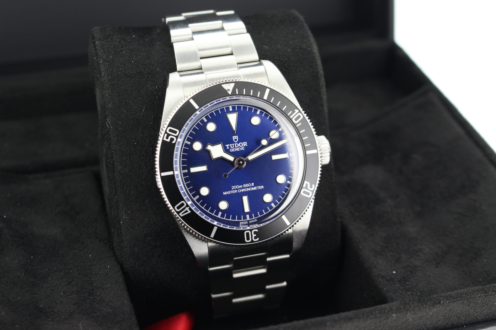 Tudor Black Bay 68 7943A1A0NU facing towards the right to show the left angle