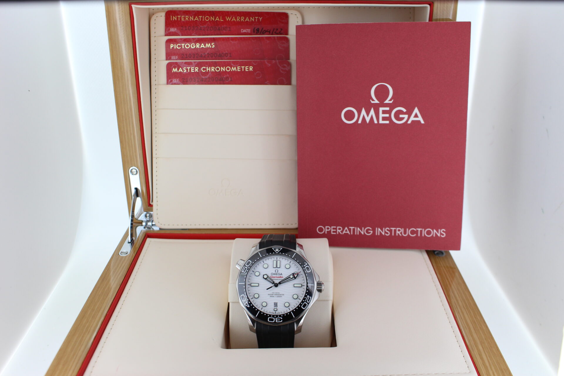 Omega Seamaster 300m White in it's box with booklets and warranty cards