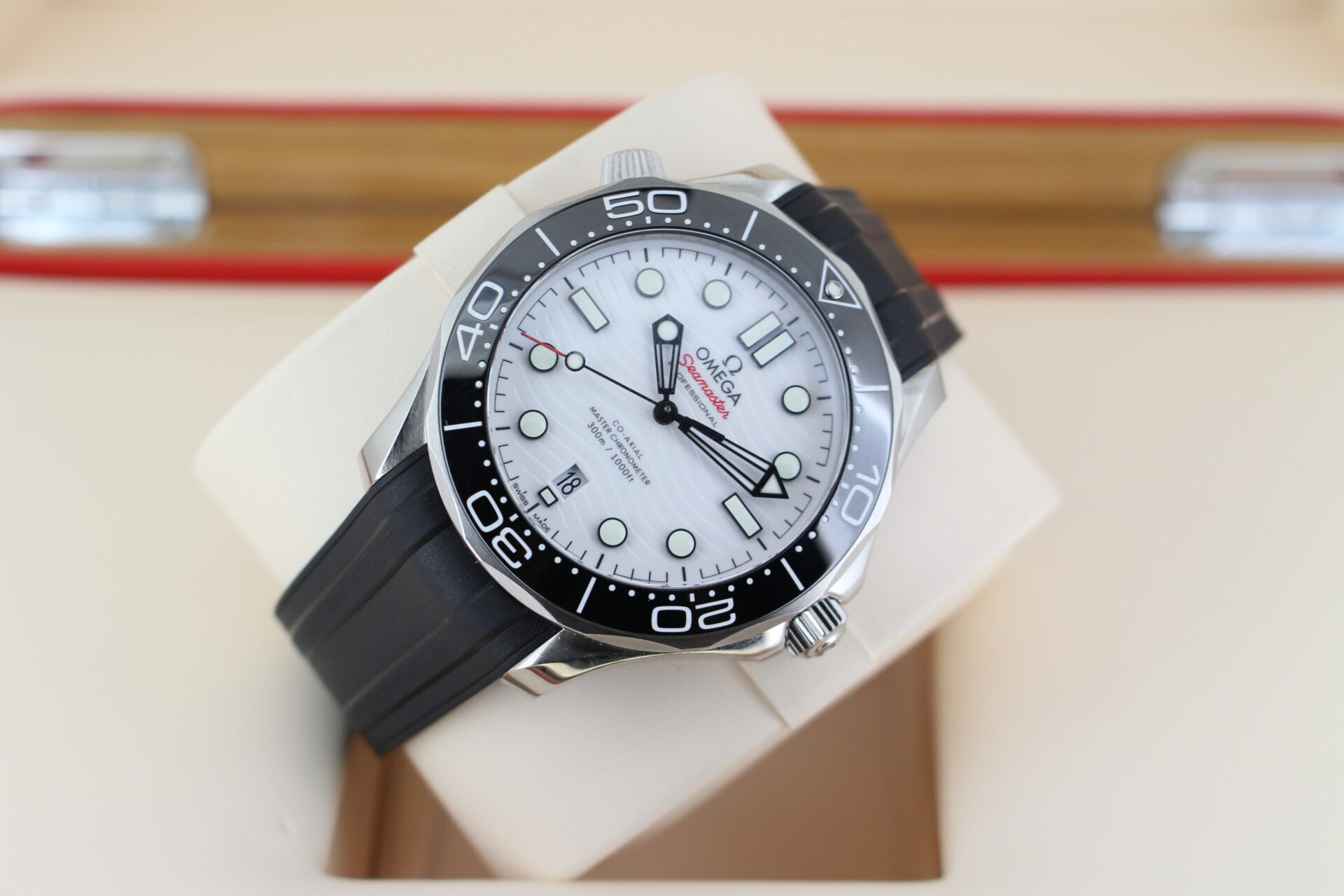 Omega Seamaster 300m White tilted