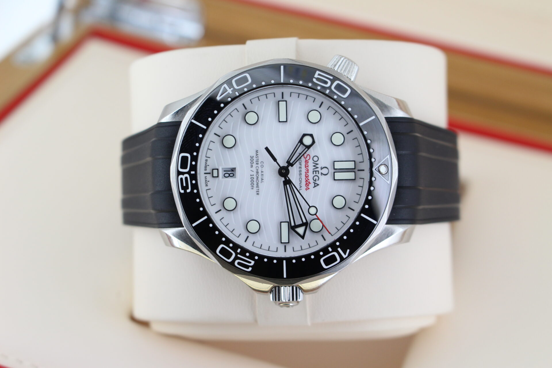 Omega Seamaster 300m White on it's side