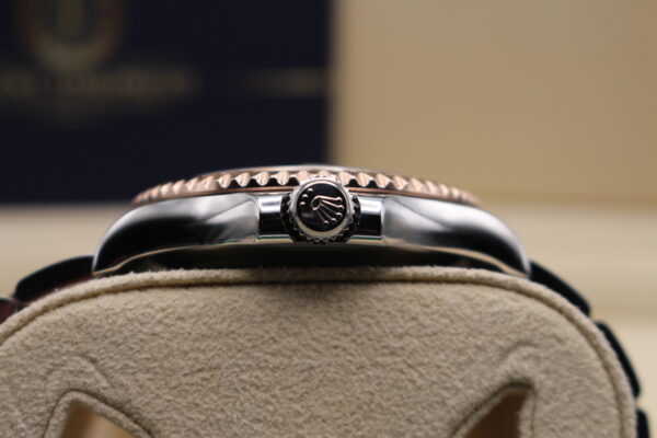 Rolex Crown and case on a yacht master 40