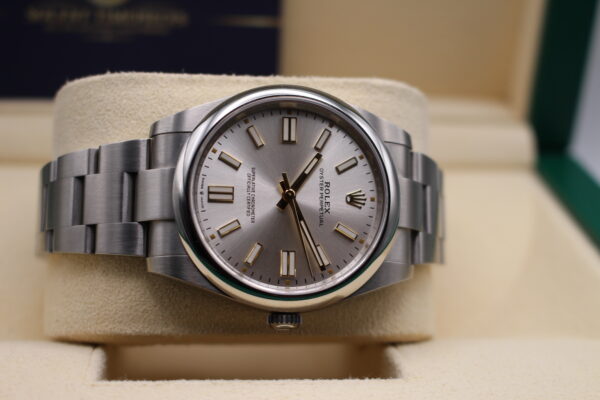 Rolex Oyster Perpetual 41 124300 - Image 7