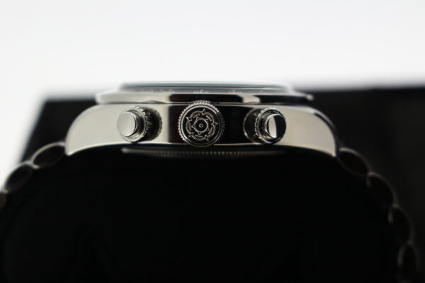 Tudor Black Bay chrono case side and rose crown