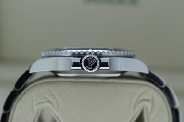 Rolex Submariner No Date Crown
