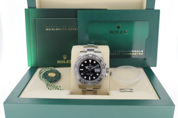 Rolex GMT Master II Bruce Wayne in its box with all original accessories making a full set