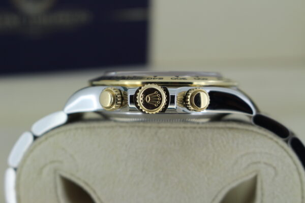 Rolex Daytona Crown and pusher