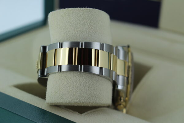 Rolex Daytona Champagne 116503 - Image 11