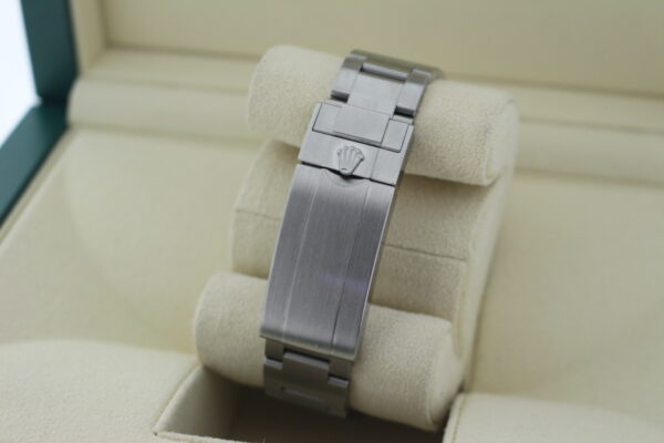 Rolex Submariner Starbucks 126610LV clasp on oyster bracelet