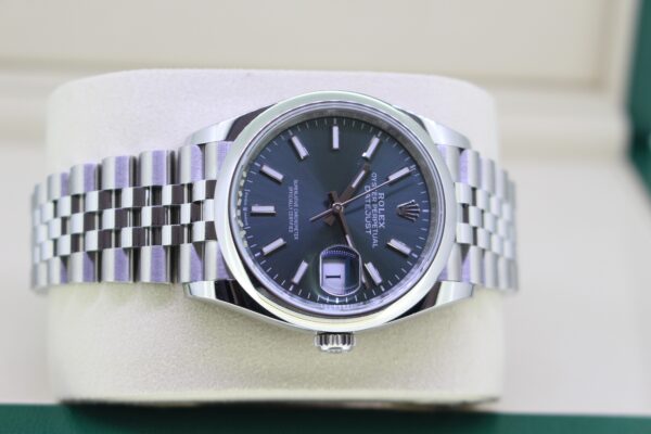 Rolex Datejust 126200 sideways