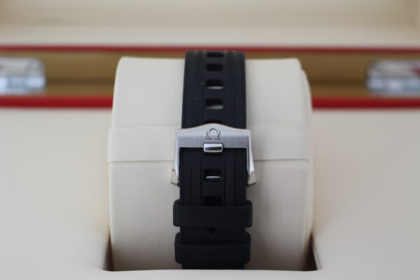 Omega Seamaster Sedna buckle with Omega logo