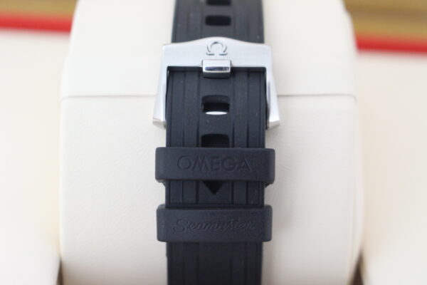Omega Seamaster Sedna buckle with Omega logo
