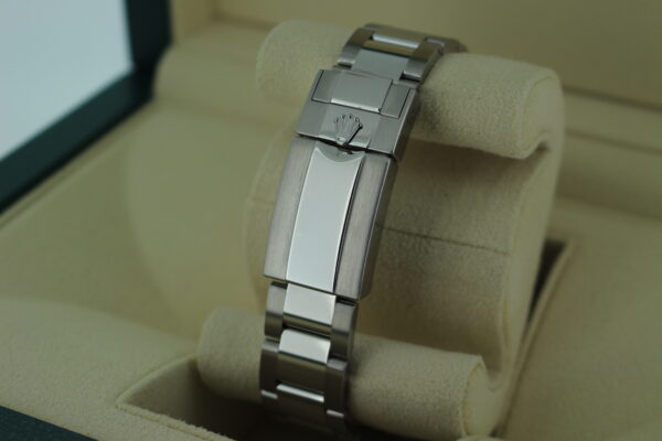 Rolex oyster bracelet and clasp on a yacht master