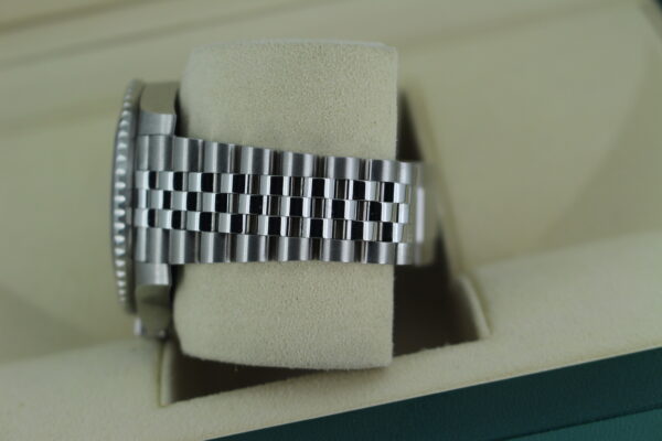 Rolex GMT Master II Pepsi 126710BLRO - Image 8