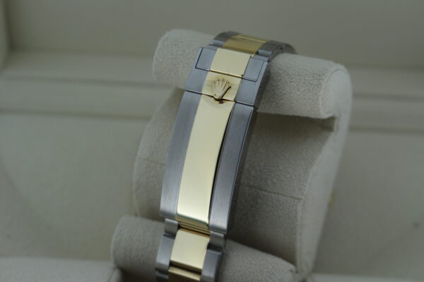 Rolex Submariner Bluesy 41mm 126613LB - Image 10