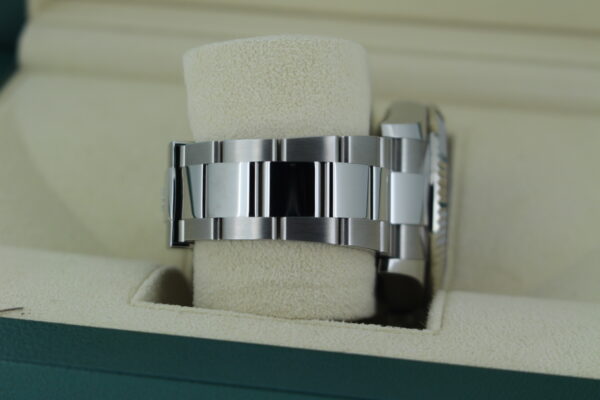 Rolex Oyster bracelet on a Sky Dweller