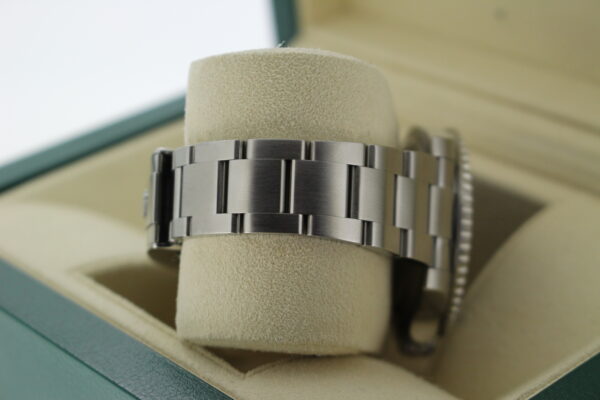 Rolex Submariner Date 40mm 116610LN - Image 10