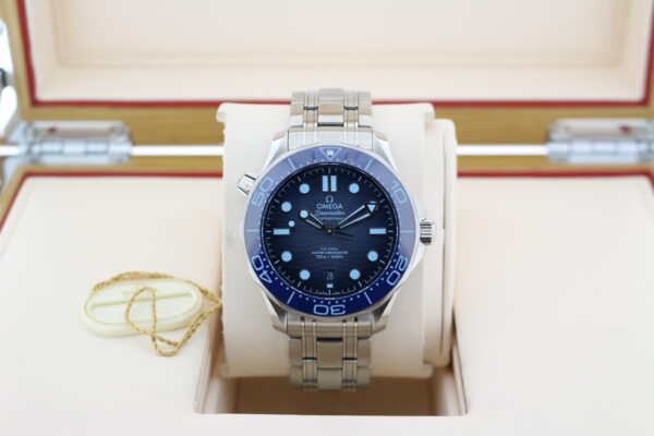 Omega seamaster 300m summer blue in its box with swing tag