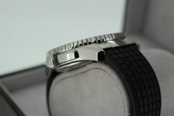 Zenith El Primero Stratos FlyBack - Image 17