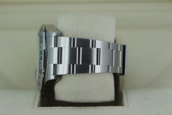 Rolex Explorer II 226570 Oyster bracelet
