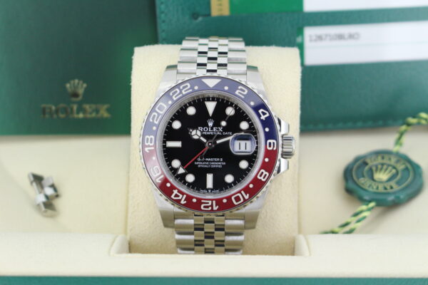 Rolex GMT Master II Pepsi 126710BLRO
