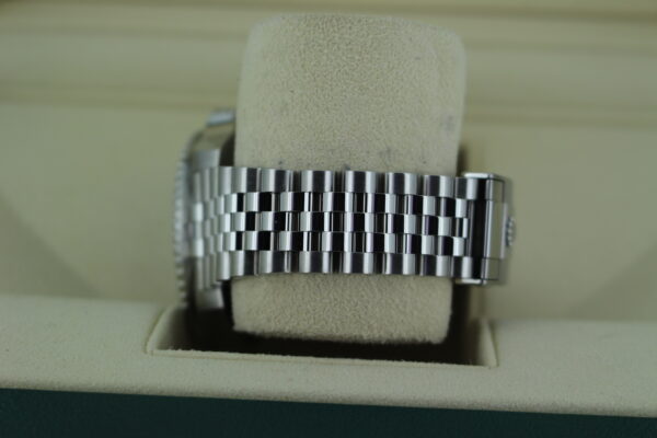 Rolex GMT Master II Pepsi 126710BLRO jubilee bracelet