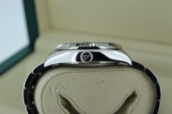 Rolex Sky-Dweller 336934 crown