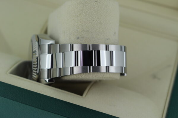 Rolex Sky-Dweller 336934 oyster bracelet