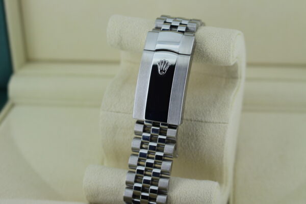 Rolex Datejust Diamond Slate Dial 126334 crown with both brushed and smooth stainless steel