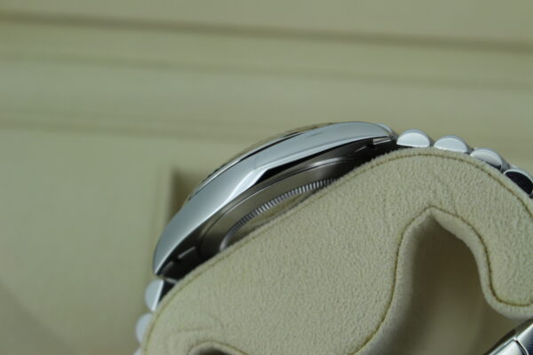 Rolex Datejust Diamond Slate Dial 126334 case