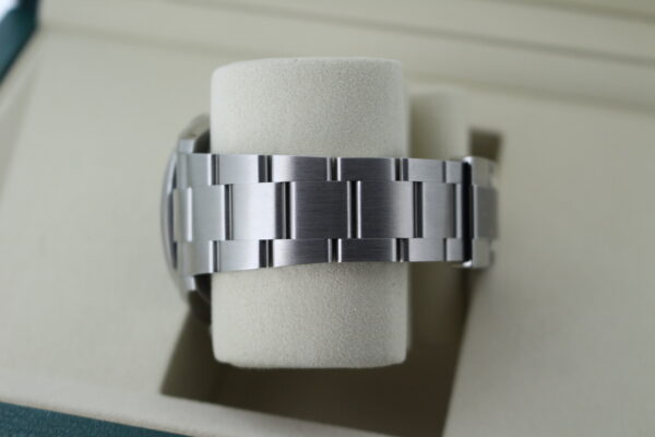 Rolex Oyster Perpetual 41 134300 Oyster bracelet