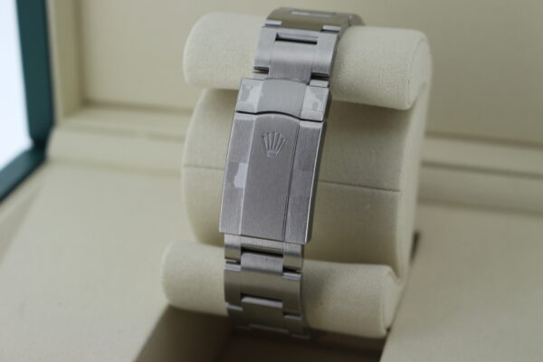 Rolex Oyster Perpetual 41 134300 clasp on an Oyster bracelet