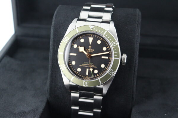 Tudor Black Bay 41 M79230G-0001 facing towards the left to show the right angle
