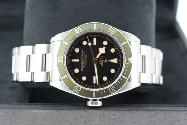 Tudor Black Bay 41 M79230G-0001 sideways