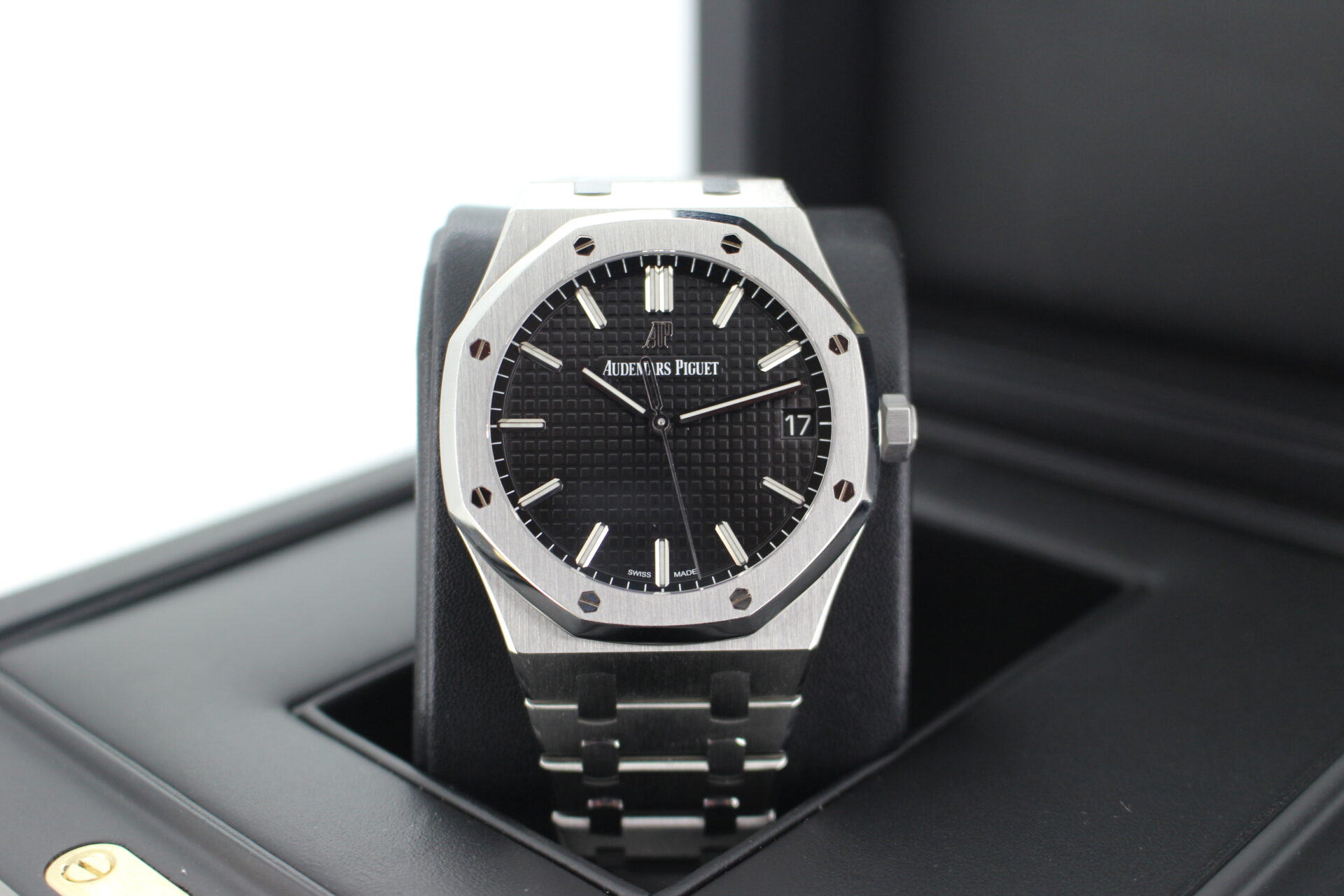 Audemars Piguet Royal Oak 15500ST - Image 16