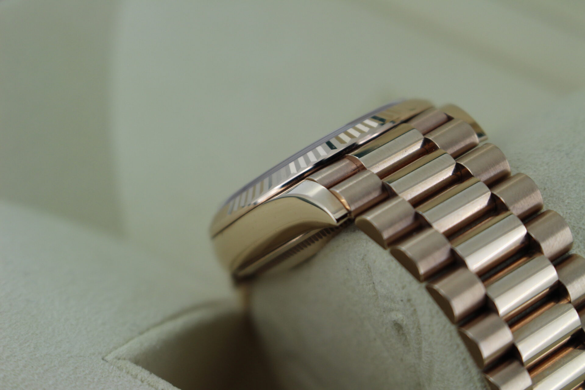 Rolex Day Date Chocolate Dial 128235 side view of case