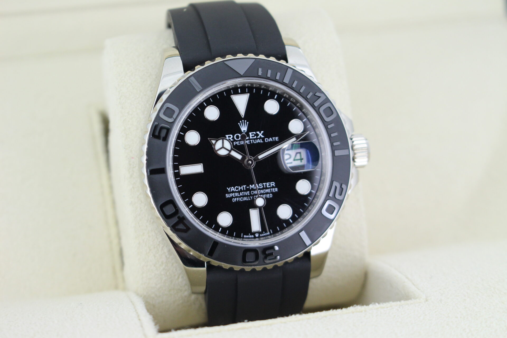 Rolex Yacht-Master 42 226659 - Image 5