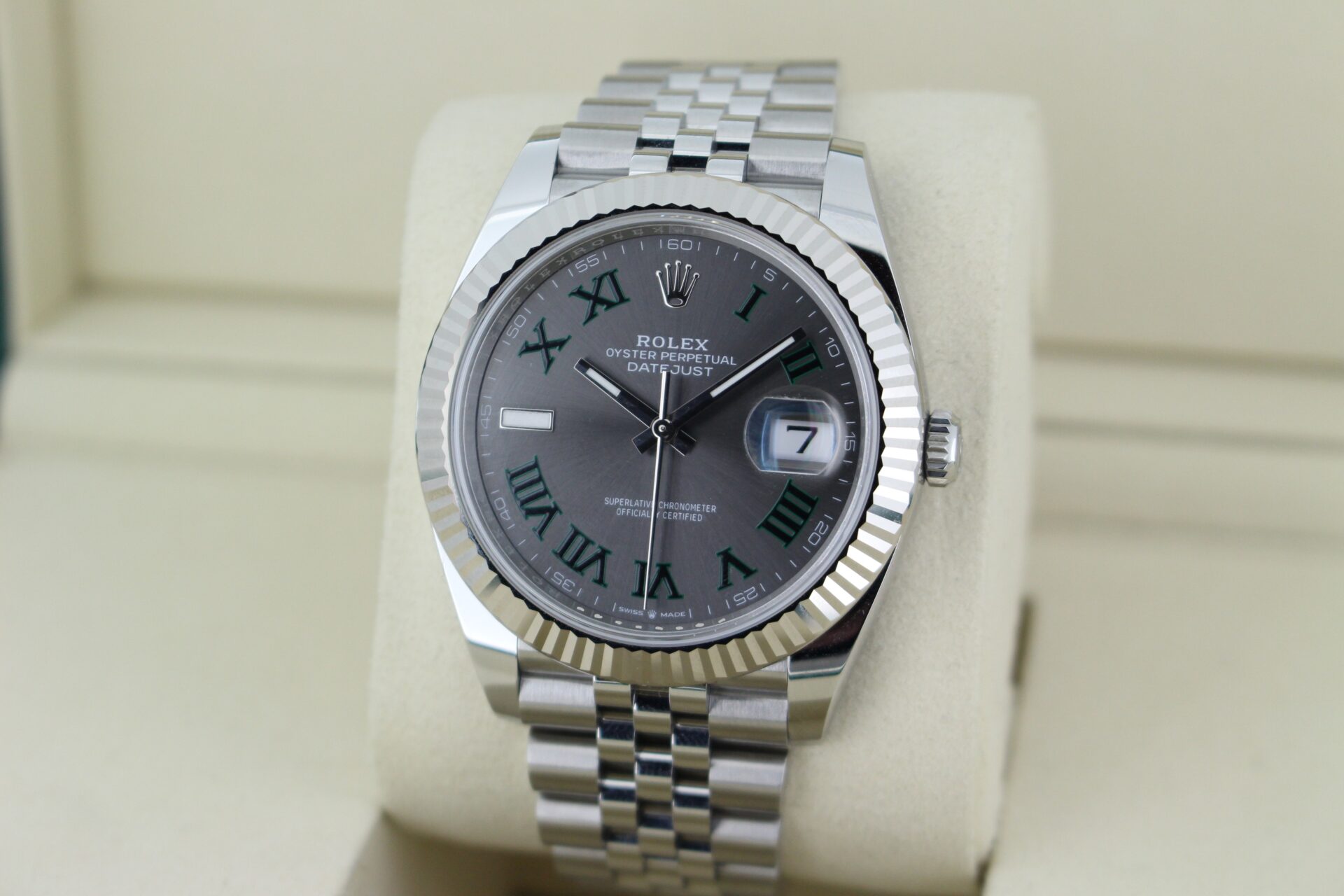 Rolex Datejust 41 Wimbledon 126334 facing towards the left to show the right angle
