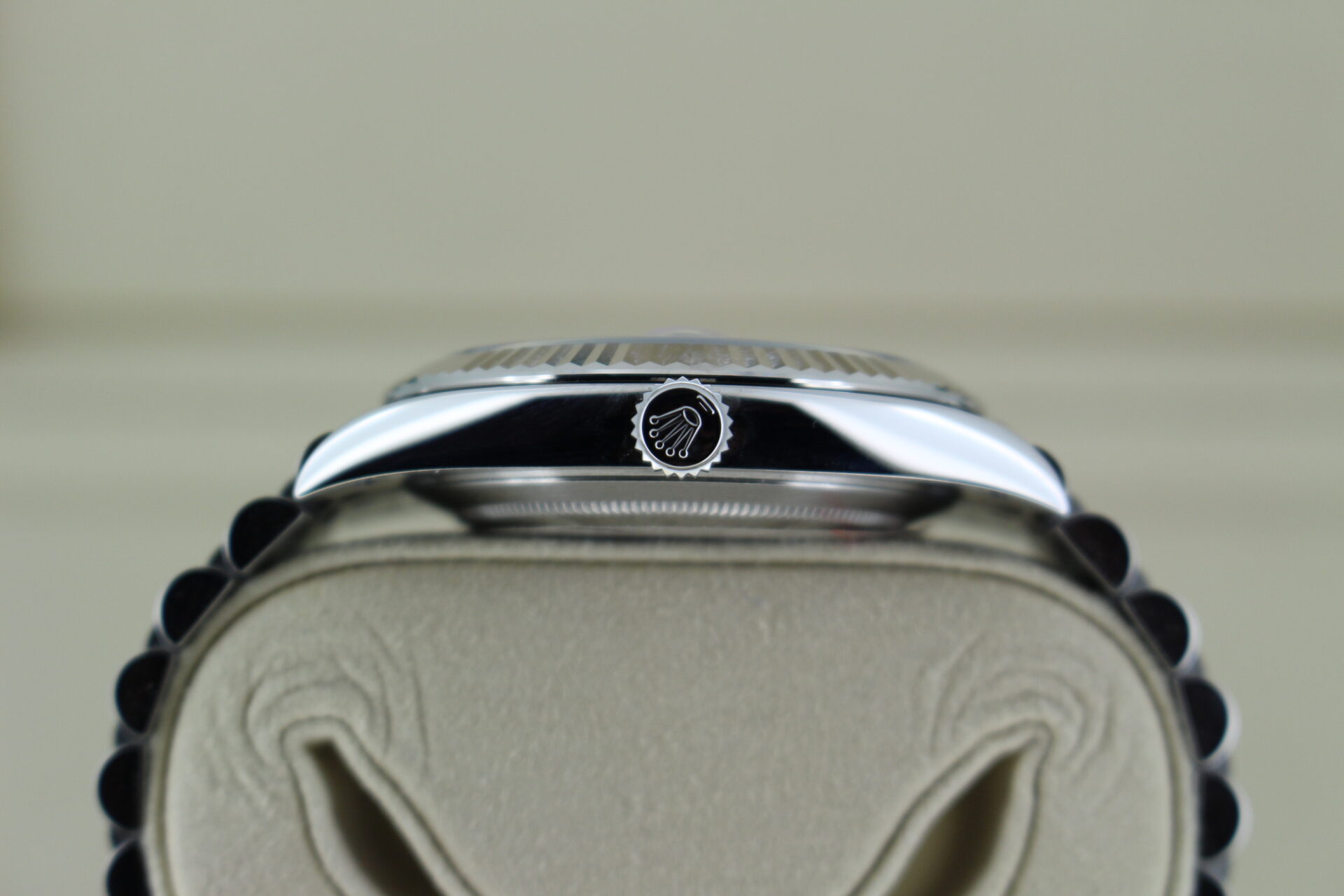 Rolex Datejust 41 Wimbledon 126334 crown