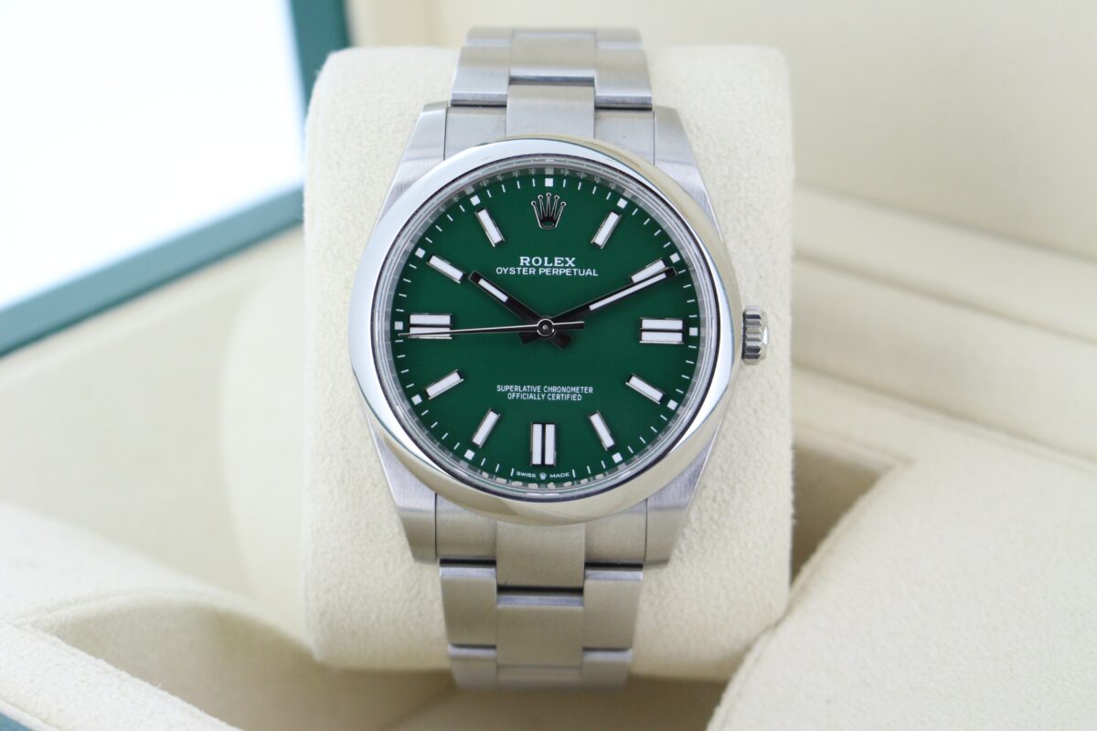 Rolex Oyster Perpetual 41 Green 124300