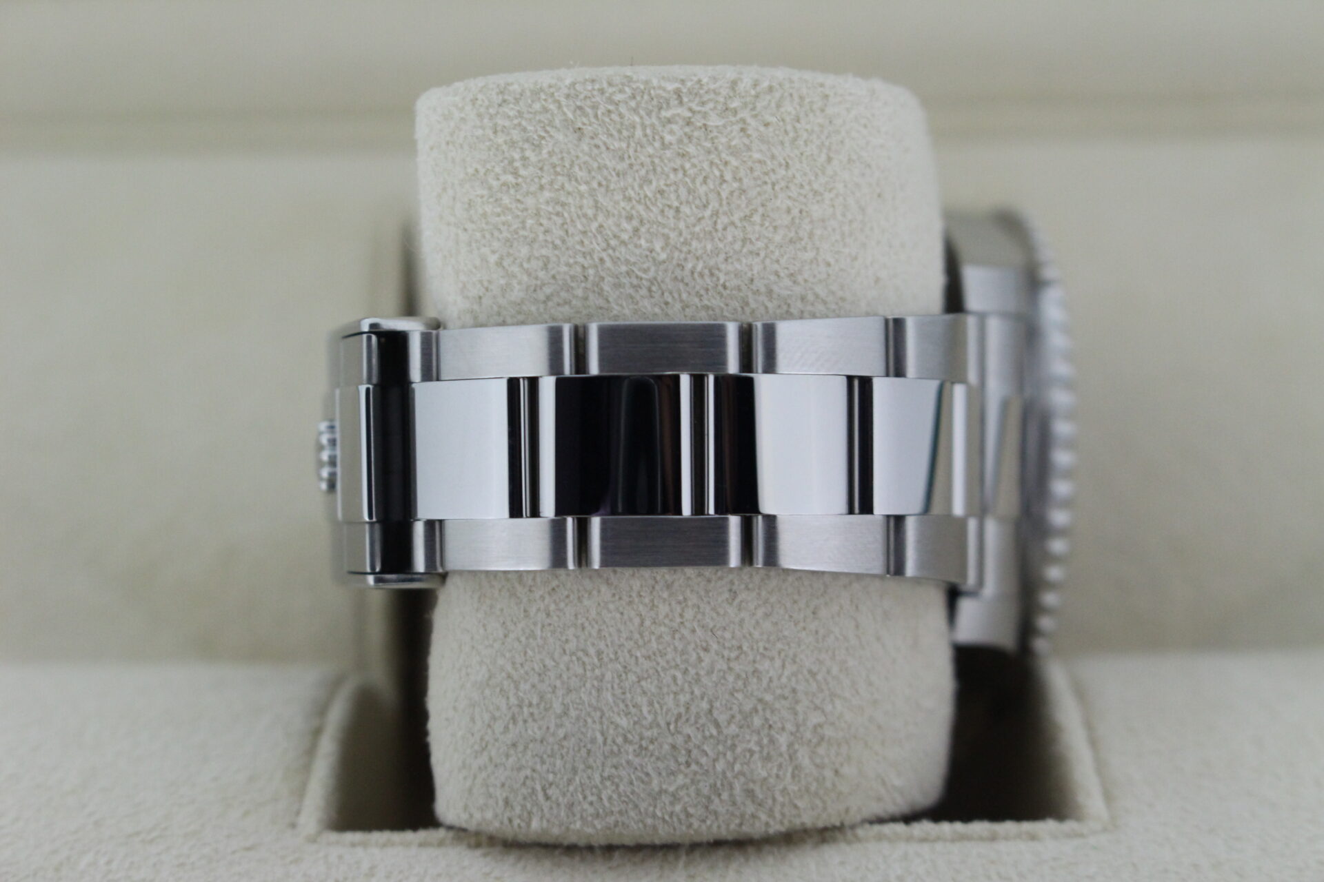 Rolex GMT Master II Bruce Wayne 126710GRNR Oyster bracelet